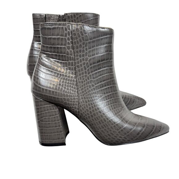 Express Size 6 Gray Croc Embossed Ankle Boots Block Heel Pointed Toe Zipper - Picture 2 of 10